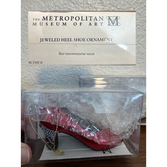 The Met Museum Shoe Ornaments – Set of 5 – High Heel Christmas Décor - Picture 3 of 6